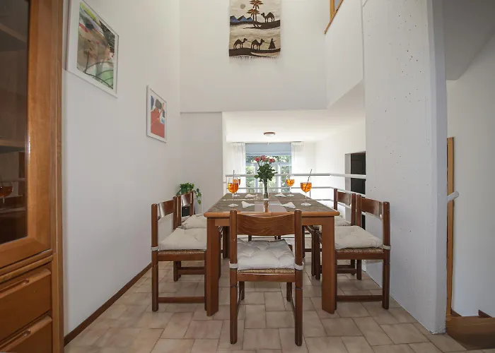 La Dolce - - * Tremezzo