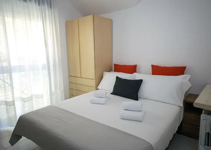 La Dolce - - * Tremezzo