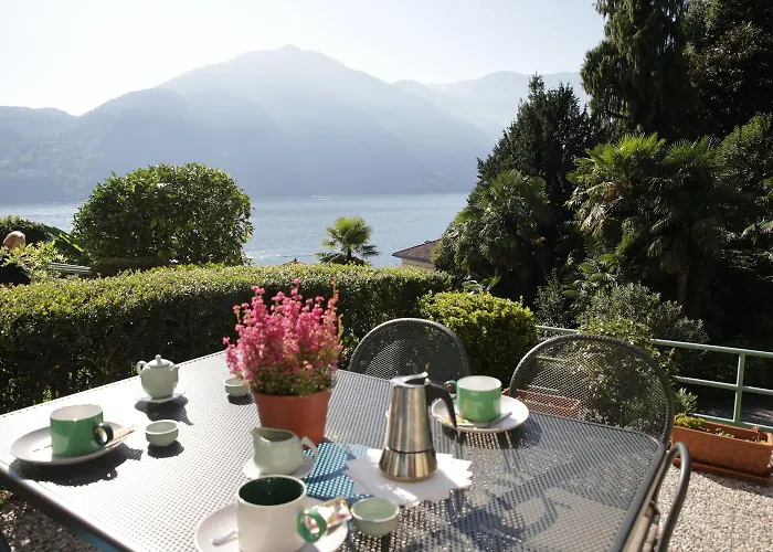 La Dolce - - * Tremezzo